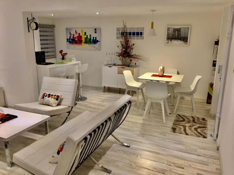 Lovely Two Bedrooms Apartment. Flic-en-Flacq Eksteriør billede